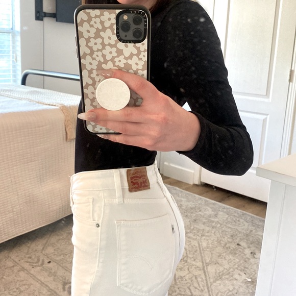 Levi’s skinny jeans size 24 - Picture 3 of 3